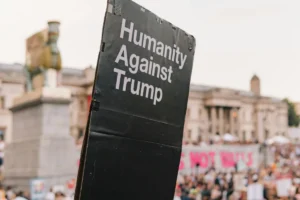 Navigating the Algorithmic Age: Ethical Journalism, Artificial Intelligence, and the Fight for Democracy